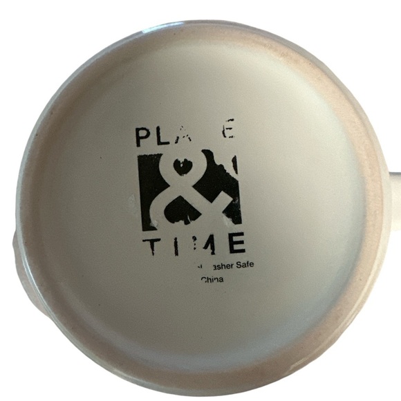 Place & Time Snow Days Are The Best Days Ceramic Mug - Picture 3 of 3